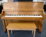 USED Studio - Yamaha P22, Oak